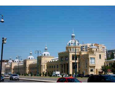 Азербайджанская Государственная Академия Художеств